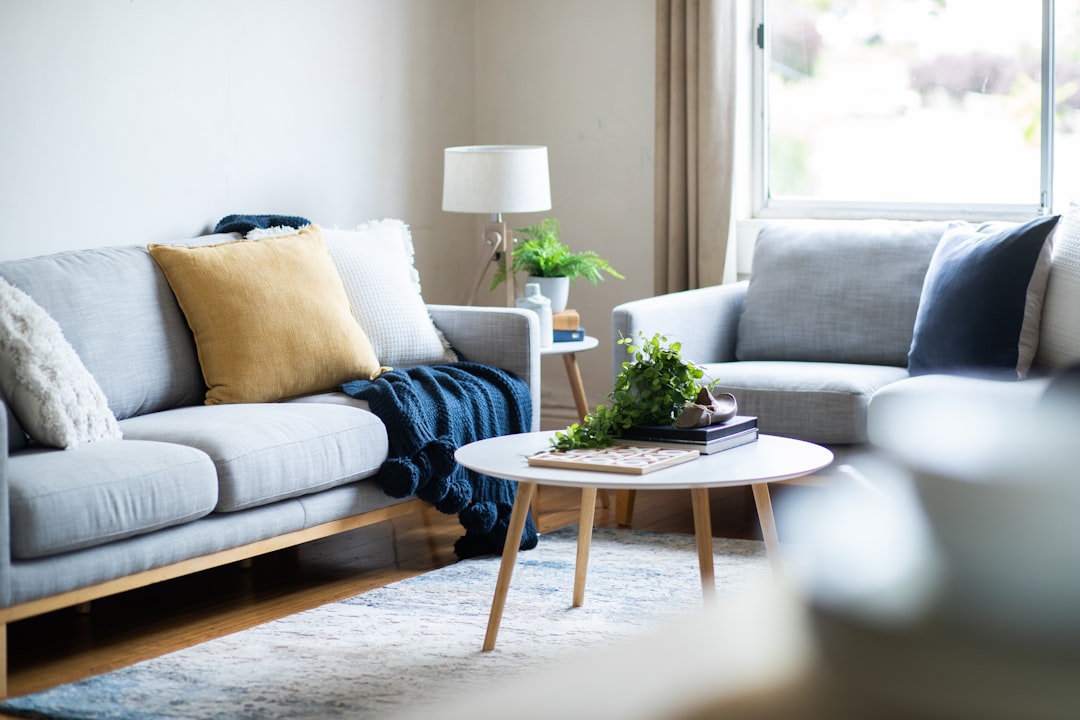 How to Choose the Right Style for Your Home Staging Project